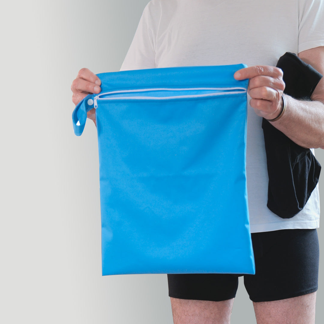 Waterproof carry pounch